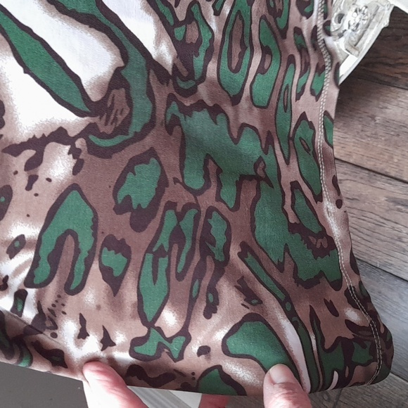 Saga Dress - Picture 4 of 5